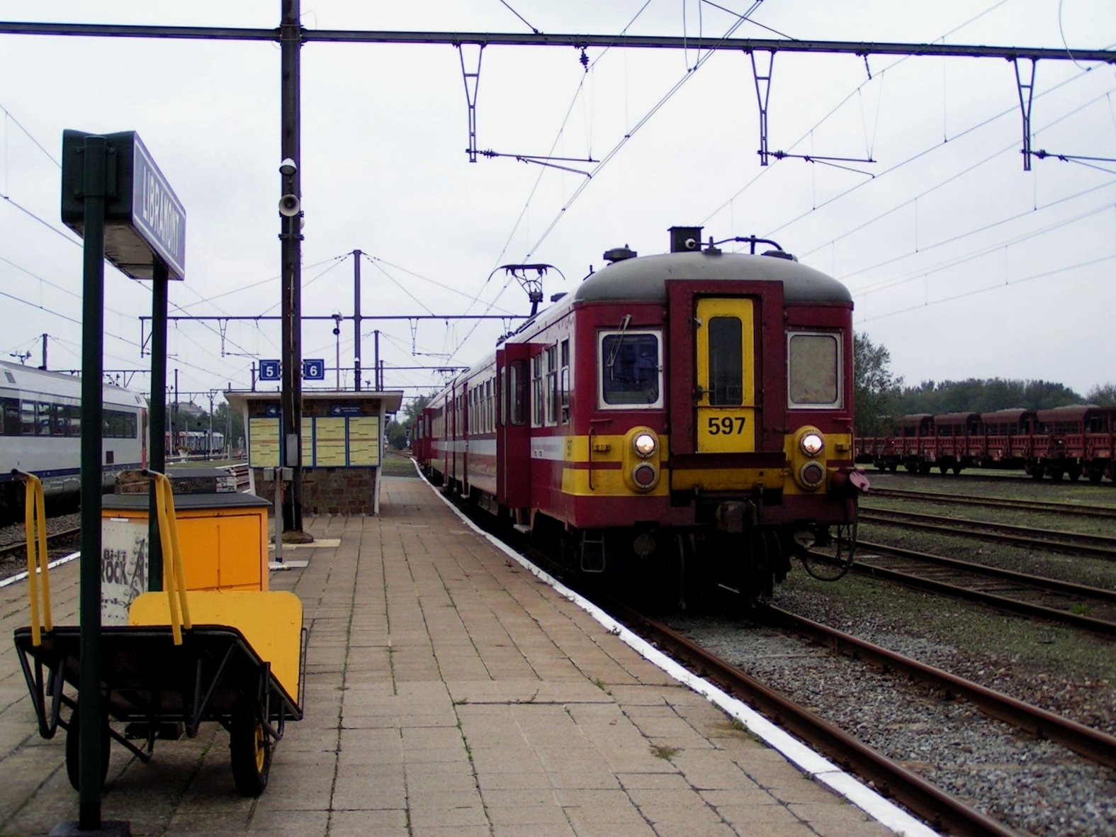 Automotrice ex-Sabena sur un train L vers Namur