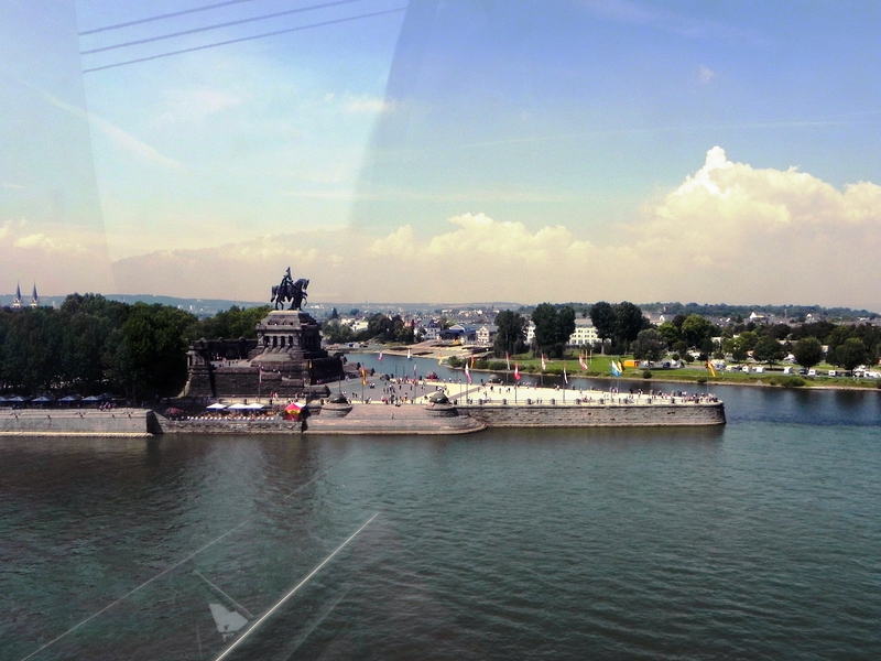 Le Deutsches Eck vu depuis le téléphérique