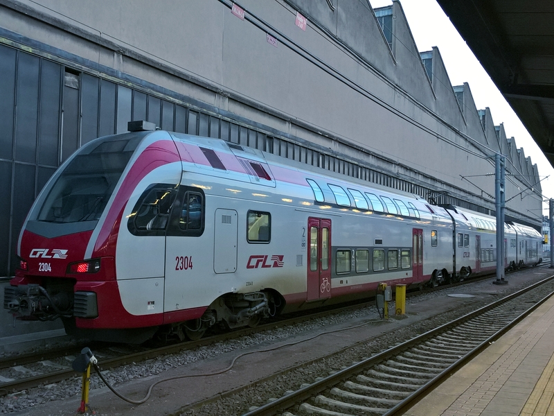 Automotrice 2300 en gare de Luxembourg