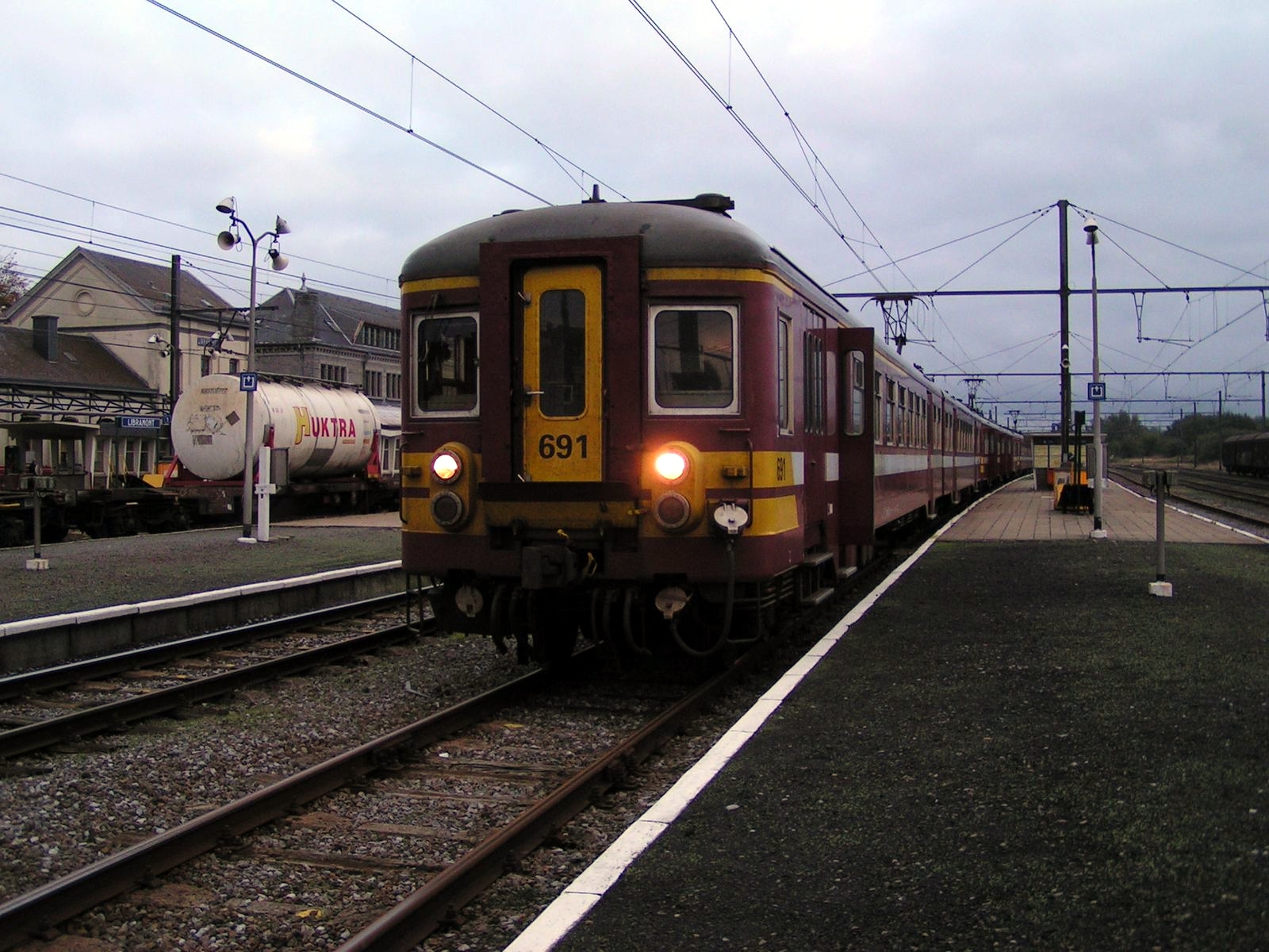 Train 5790 en gare de Libramont